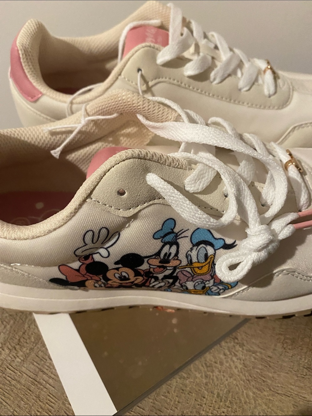 New With Tag Disney Women
Cream and Pink Mickey Sneakersnew Size 8, - Picture 7 of 7